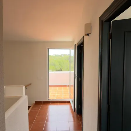 Beautiful With Pool In Arenal De Castell * Ареналь-д'эн-Кастель